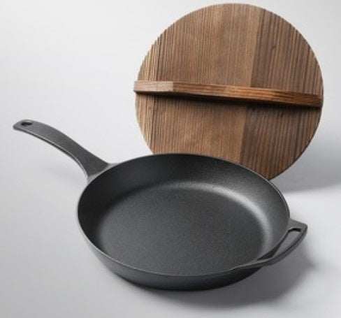 The Ultimate Cooking Companion: Thick Cast Iron Pan